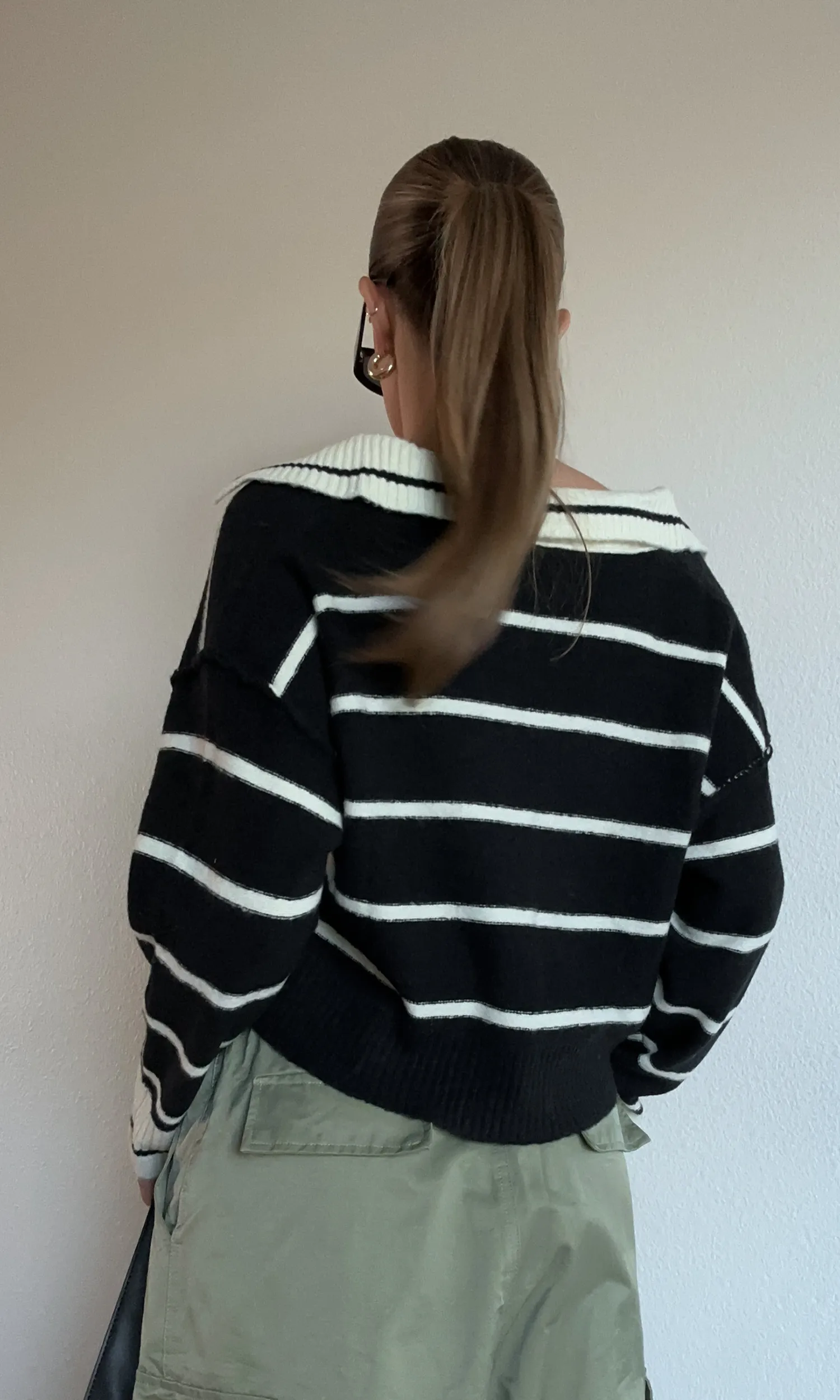 Show Them Off Crop Sweater - FINAL SALE